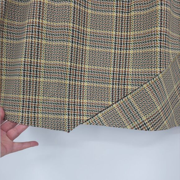 Cabi Pastime Houndstooth Plaid Skirt Above Knee Asymmetrical Hem Pockets NWT - Picture 5 of 15